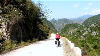 guangxi_yangshan_mountains