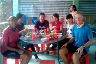 Lunch_at_Nghais