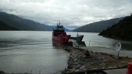 Puerto Yungay Ferry