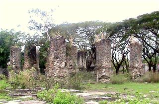 Ruined_Convent_Bonbonon