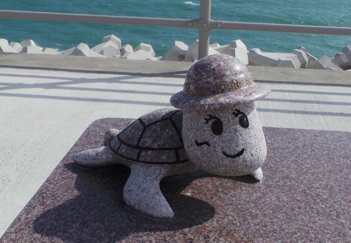 Sea Wall Sculpture