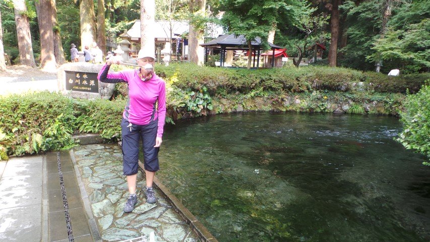 Taking the Waters - Shirakawa Spring