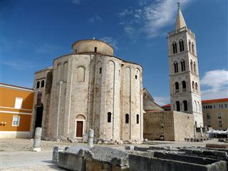 dar- St. Donatus Church